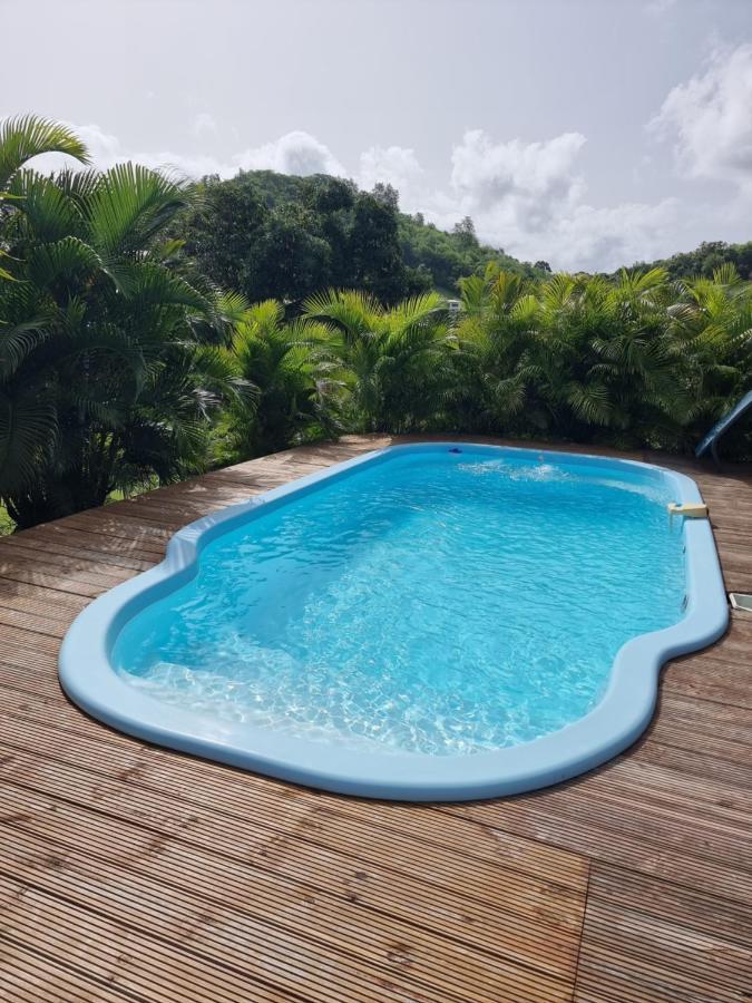 Apartamento Le Goyav' Appart Avec Piscine Et Jacuzzi Au Vauclin Le Vauclin Exterior foto